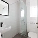 Subtub אכסניה *