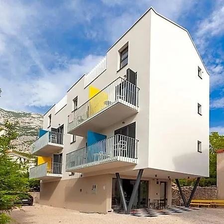 Albergue Subtub Makarska