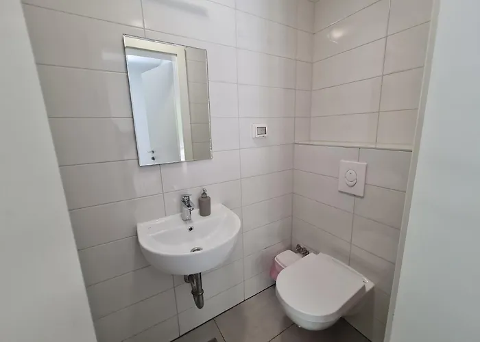 Hostel Subtub Makarska